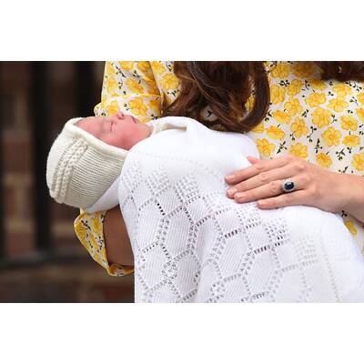 Herzogin Kate & Prinz William zeigen ihre Tochter