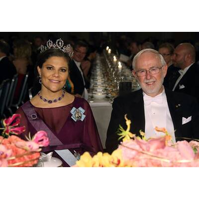 Victoria & Sofia strahlen mit Babybauch