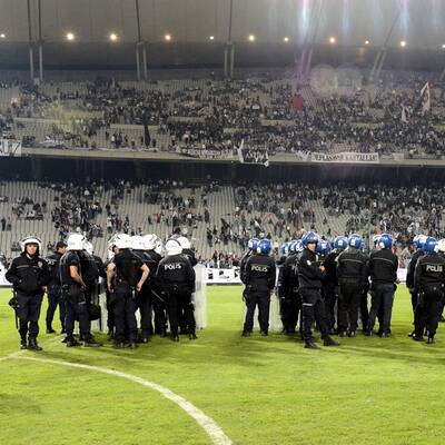 Krawalle beim Istanbuler Derby