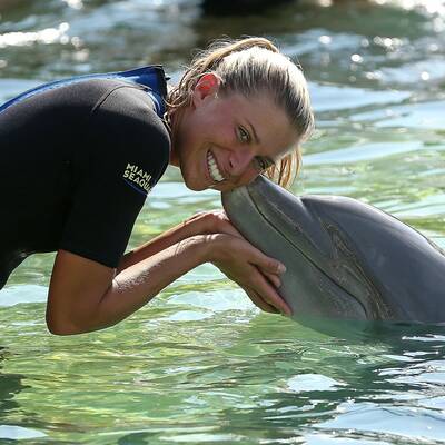 Tennis-Stars spielen in Miami mit Delfinen
