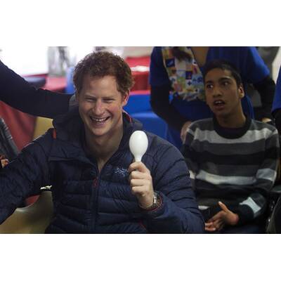 Prinz Harry tanzt in Chile Gangnam Style