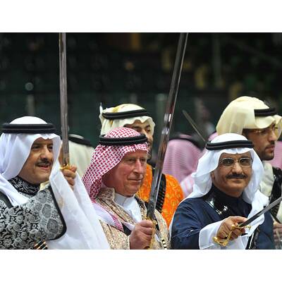Prinz Charles: Schwerttanz in Saudi-Arabien