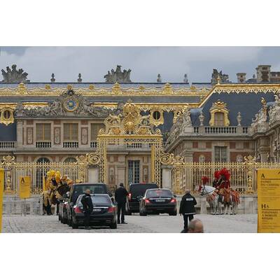 Kim Kardashians Ankunft in Versailles zum Auftakt der Hochzeit