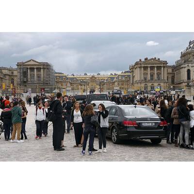 Kim Kardashians Ankunft in Versailles zum Auftakt der Hochzeit