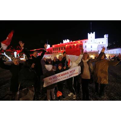 Charlènes Zwillinge: So feiert das Volk