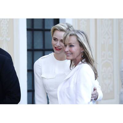 Fürstin Charlène & Albert laden zur Cocktailparty