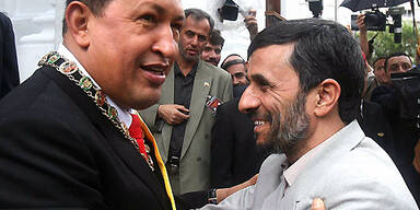 AFP_chavez_ahmadinejad