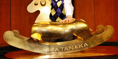 AFP_schaukelpferd_gold