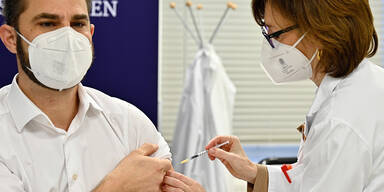 AKH-Arzt wurde geimpft: ''Mir geht es gut'' | Bernhard R&ouml;ssler