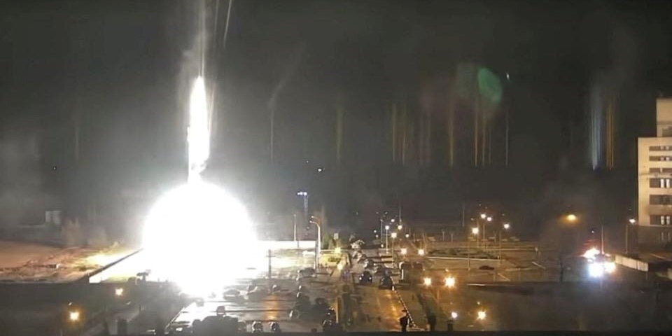 Nach Brand: Russen nehmen Europas größtes AKW ein