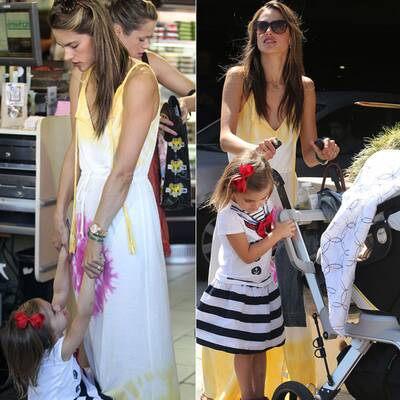 Alessandra Ambrosio: Glückliche Mama