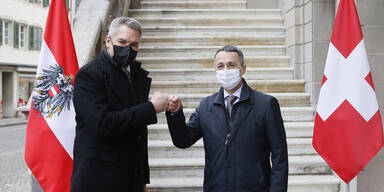 Schweiz und &Ouml;sterreich rufen zu Deeskalation auf