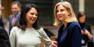 Annalena Baerbock und Beate Meinl-Reisinger