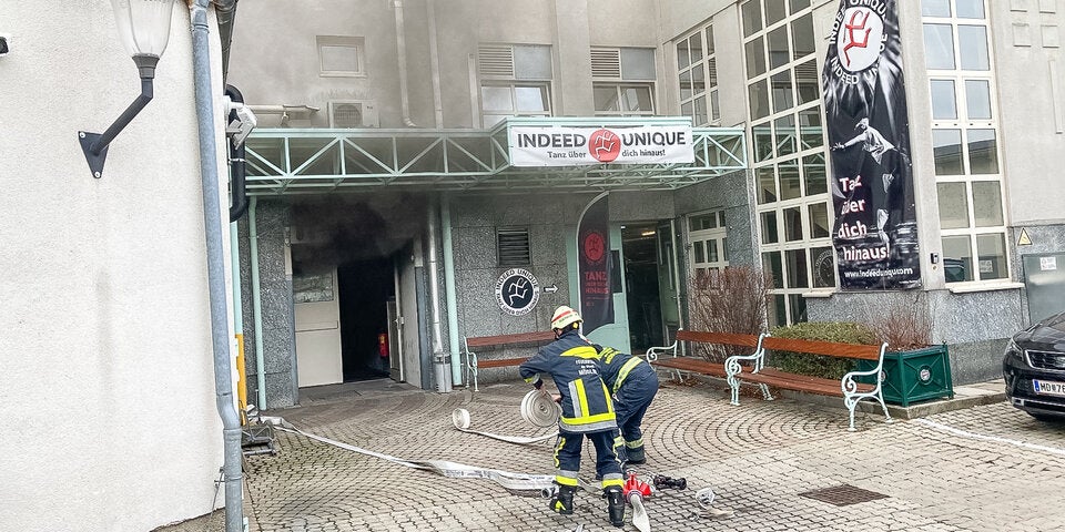 Die von einem Technikraum ausgehenden Flammen wurden rasch unter Kontrolle gebracht.