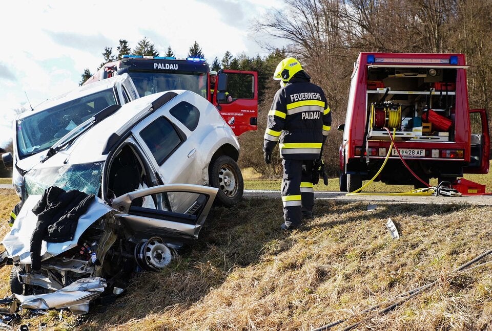 Sechs Verletzte nach Unfall mit fünf Fahrzeugen in der Steiermark