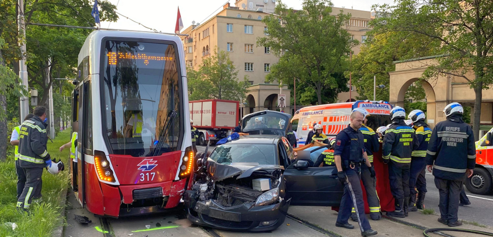 Unfall mit Straßenbahn