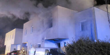 Acht Verletzte nach Brand in Reihenhaus