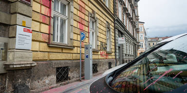 Tiroler &Ouml;VP-Parteizentrale mit Farbe beschmiert