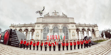 Gloriette Masters of dirt Stunt