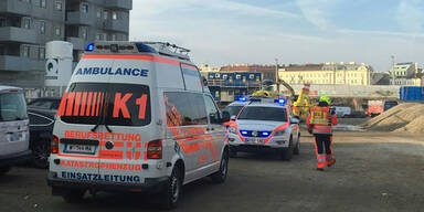 Schalungswand auf Arbeiter gestürzt: 28-Jähriger tot