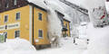 Schnee dachlawine Winter Oberösterreich