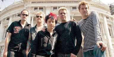 Die Toten Hosen rocken das Burgtheater