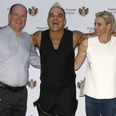 Charlène & Albert feiern mit Robbie Williams