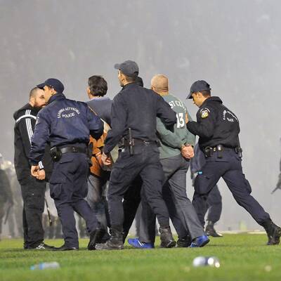 Die Bilder zu den Pyro-Randalen in Athen