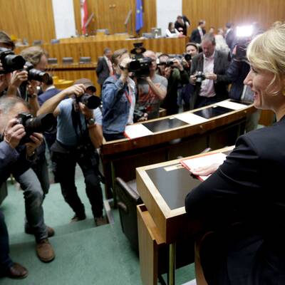 Frank Stronachs erster Tag im NR