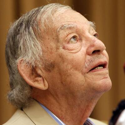 Karl Wlaschek: Am Sonntag gestorben