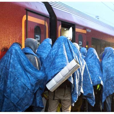 Flüchtlinge am Westbahnhof in Wien