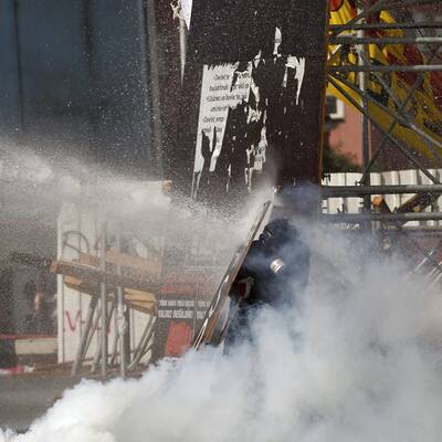 Straßenschlacht in Istanbul