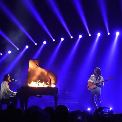 Makemakes bringen Stadthalle zum Beben