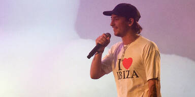 Polizei muss B&uuml;hne bei Yung Hurn-Auftritt absperren