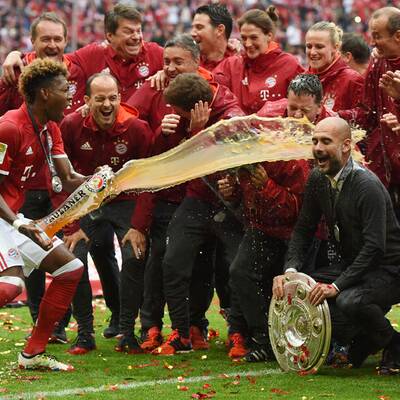 Alaba: Bierdusche für Guardiola