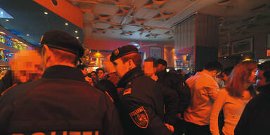 Vampir- Attacke in Szene-Club