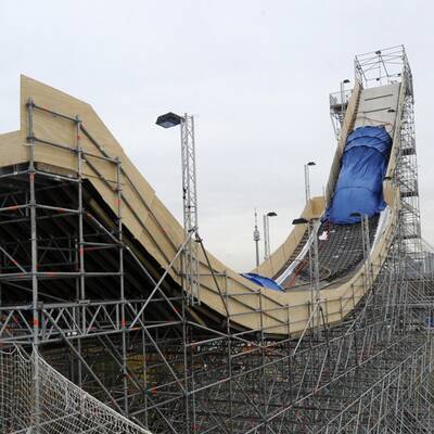 Mitten auf der Donauinsel:  Die Fridge-Festival Schanze
