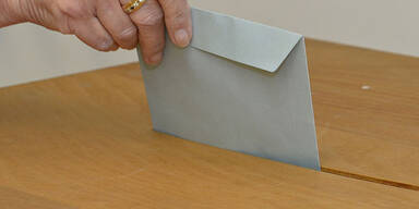 Schweiz stimmt über üppige Gehälter ab