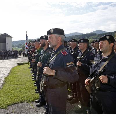 Der bewegende Abschied vom Polizei-Helden