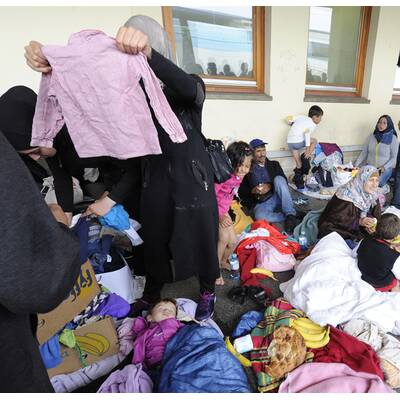 Flüchtlinge am Westbahnhof in Wien