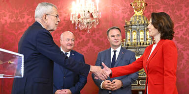 Salzburgs Landeshauptfrau Karoline Edtstadler (&Ouml;VP) am Dien