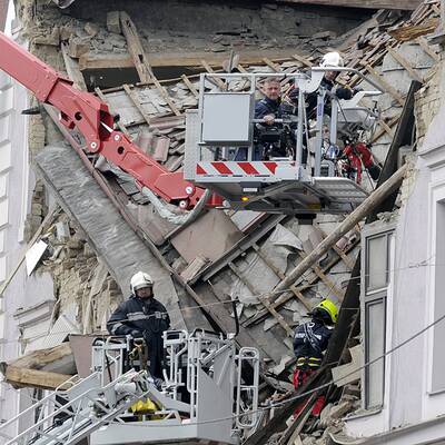 Wohnhaus in Wien nach Explosion eingestürzt