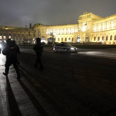 2.000 Polizisten im Ball-Einsatz