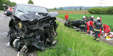 Zwei Schwerverletzte bei Horror-Crash im Burgenland