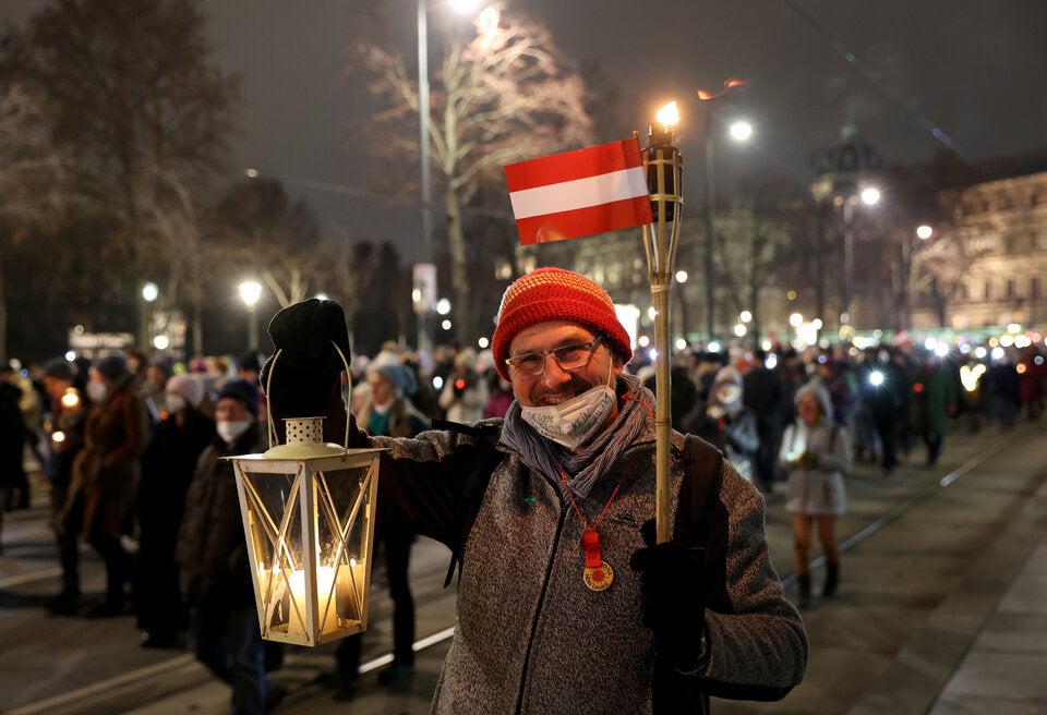 5.000 Menschen in Wien bei Anti-Corona Demo