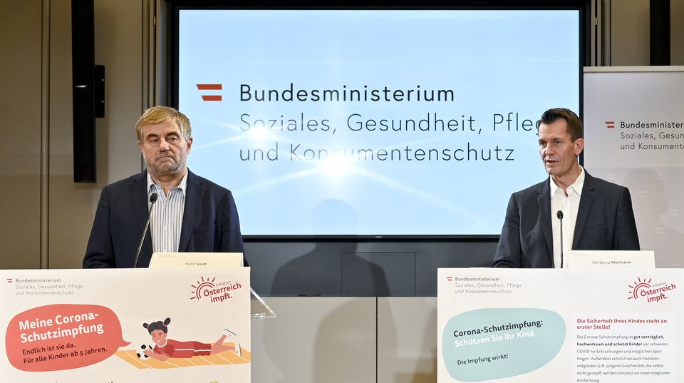 Gesundheitsminister Wolfgang Mückstein und Kinderarzt Peter Voitl