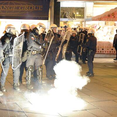 2.000 Polizisten im Ball-Einsatz