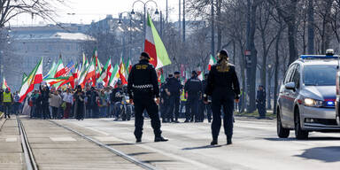 Demo-Nachmittag sorgt f&uuml;r Sperren und Staus in Wien