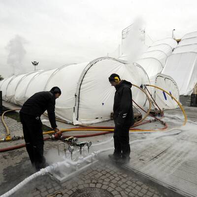 Mitten auf der Donauinsel:  Die Fridge-Festival Schanze