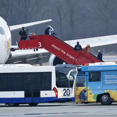 Flugzeug nach Genf entführt 